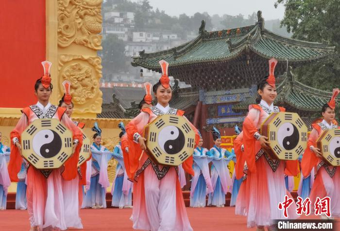 图为乐舞告祭。　刘玉桃 摄